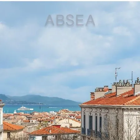 Antibes City Center Cozy Top Floor Apartment Air Conditioning 1 Bedroom * אנטיב