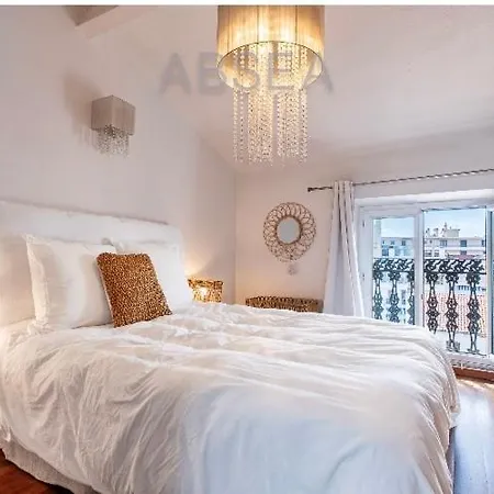 Antibes City Center Cozy Top Floor Apartment Air Conditioning 1 Bedroom * אנטיב