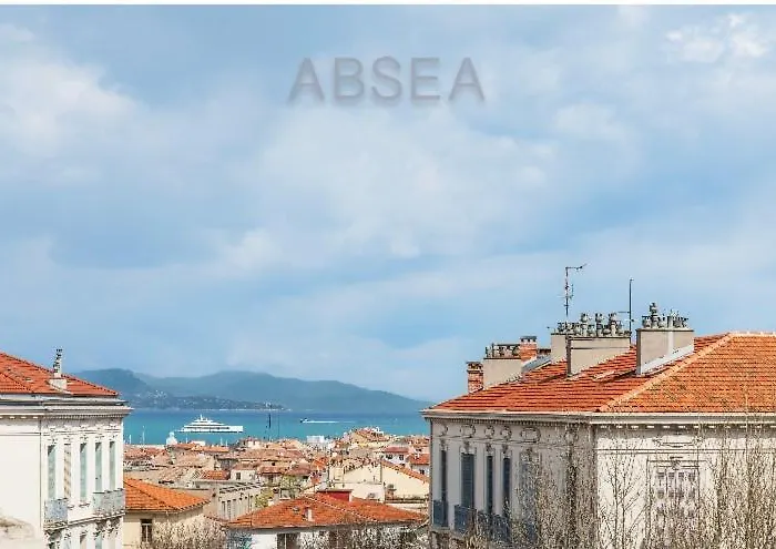 Absea Antibes centre dernier étage * Antibes