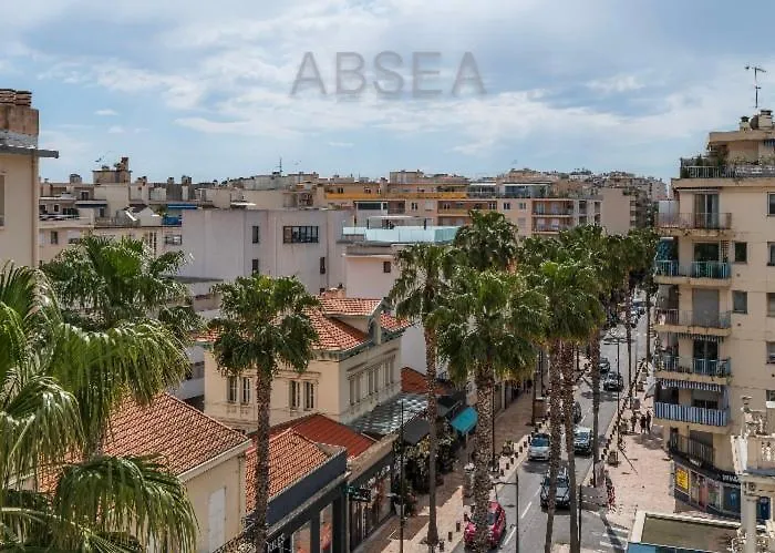 Absea Antibes centre dernier étage Antibes